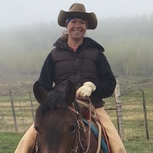 Meet your Posher, Elizabeth